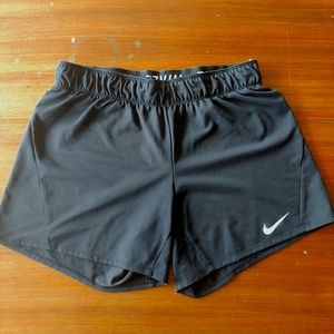 Nike Women's Dri Fit Training Shorts Size Small